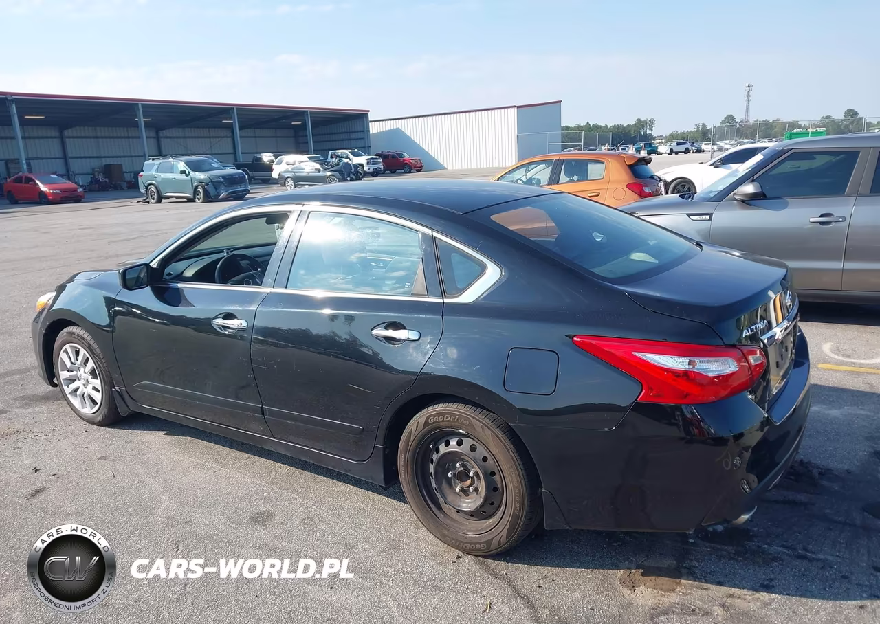 2016 Nissan Altima 2.5 S VIN:1N4AL3AP2GN385041 - 3