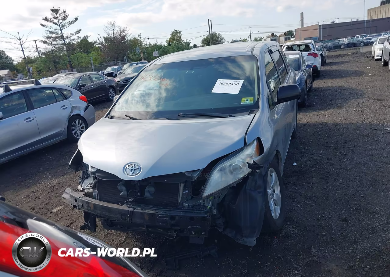 2017 Toyota Sienna L 7 Passenger VIN:5TDZZ3DC2HS843788 - 12