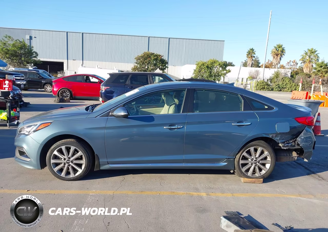 2017 Hyundai Sonata Limited VIN:5NPE34AF6HH527658 - 17