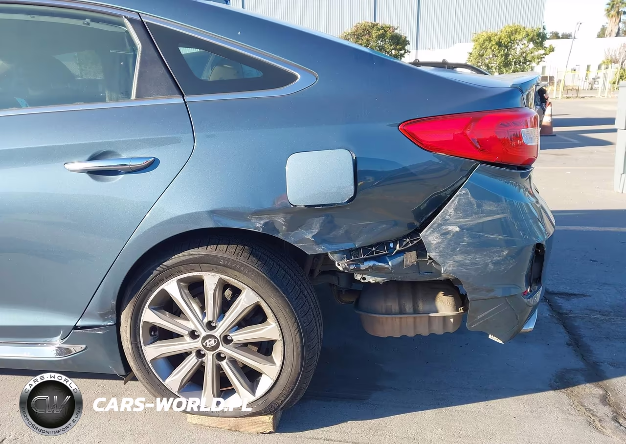 2017 Hyundai Sonata Limited VIN:5NPE34AF6HH527658 - 6