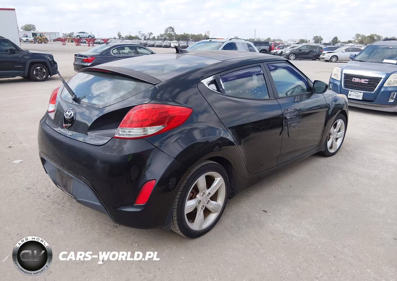2012 Hyundai Veloster Base W-Black VIN:KMHTC6AD0CU027426 - 4