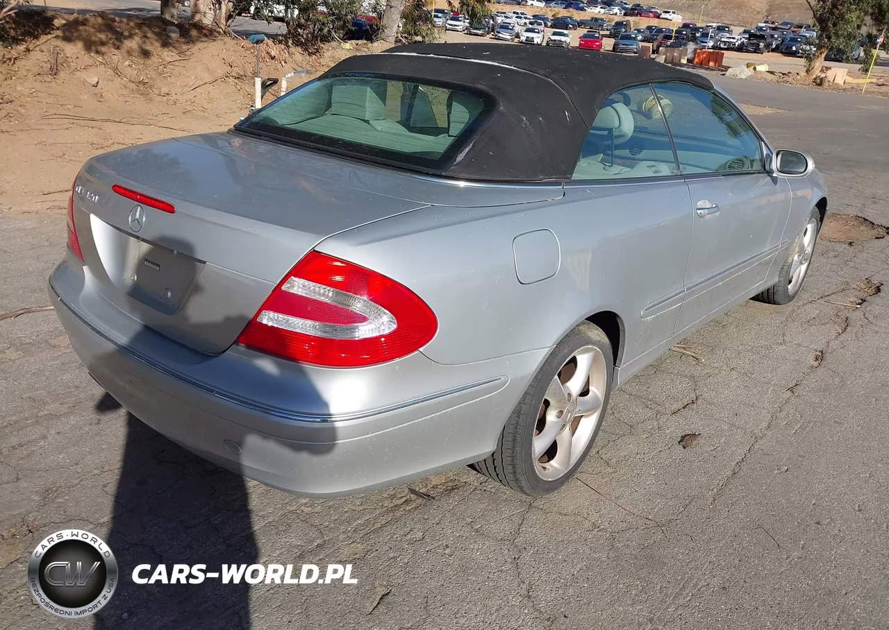 2005 Mercedes-Benz Clk 320 VIN:WDBTK65JX5F139938 - 4