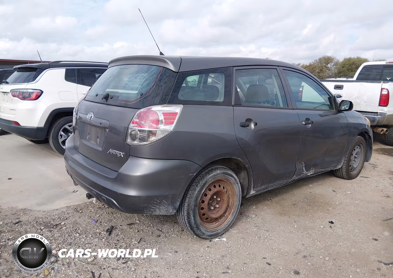 2005 Toyota Matrix VIN:2T1KR32E45C358675 - 4