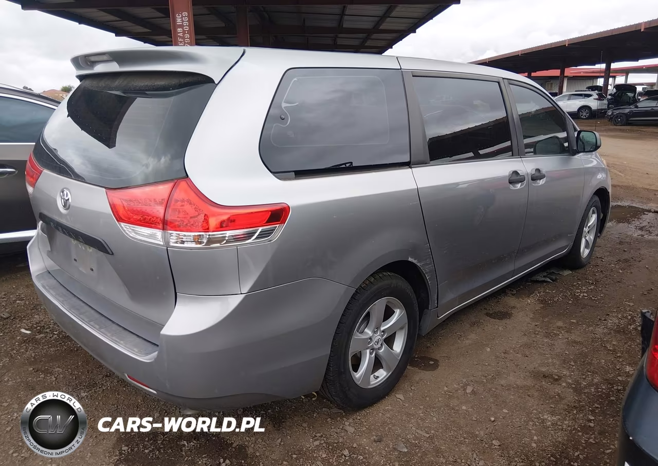 2011 Toyota Sienna Base V6 VIN:5TDZK3DC5BS030487 - 4