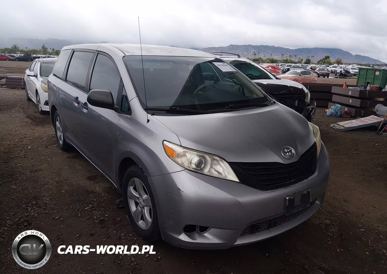 2011 Toyota Sienna Base V6 VIN:5TDZK3DC5BS030487 - 6