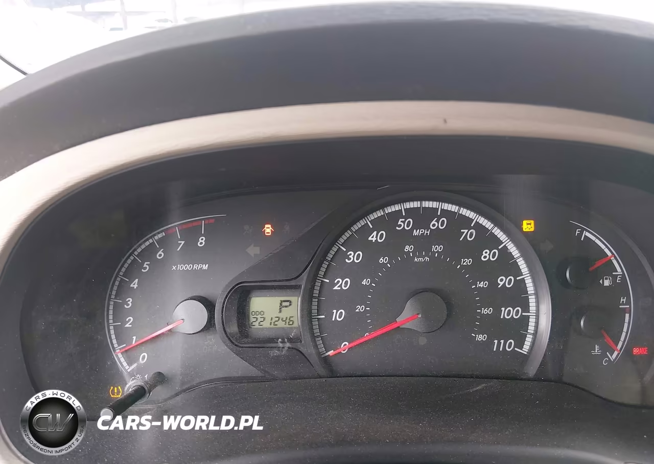 2011 Toyota Sienna Base V6 VIN:5TDZK3DC5BS030487 - 7