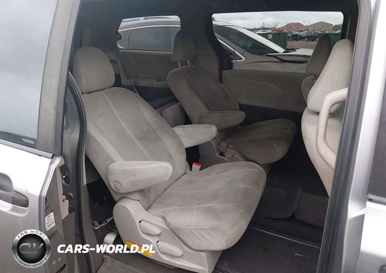 2011 Toyota Sienna Base V6 VIN:5TDZK3DC5BS030487 - 8