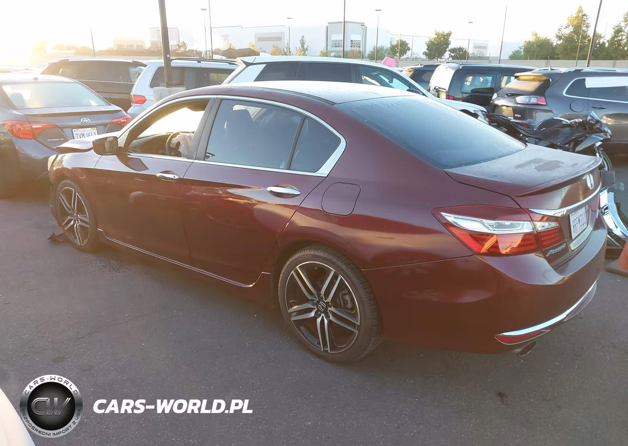 2017 Honda Accord Sport VIN:1HGCR2F50HA041608 - 3