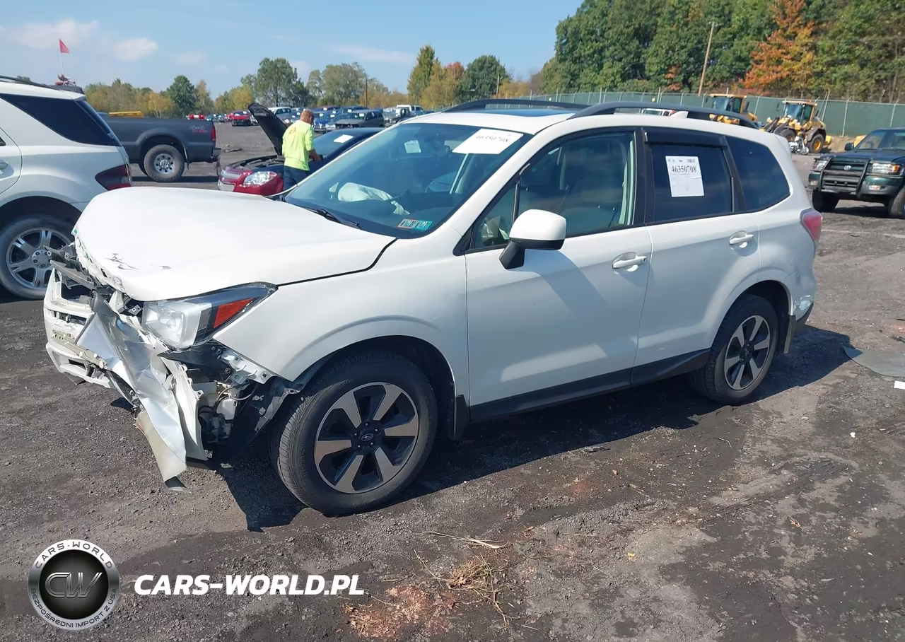 2018 Subaru Forester 2.5I Premium VIN:JF2SJAEC4JH537733 - 2