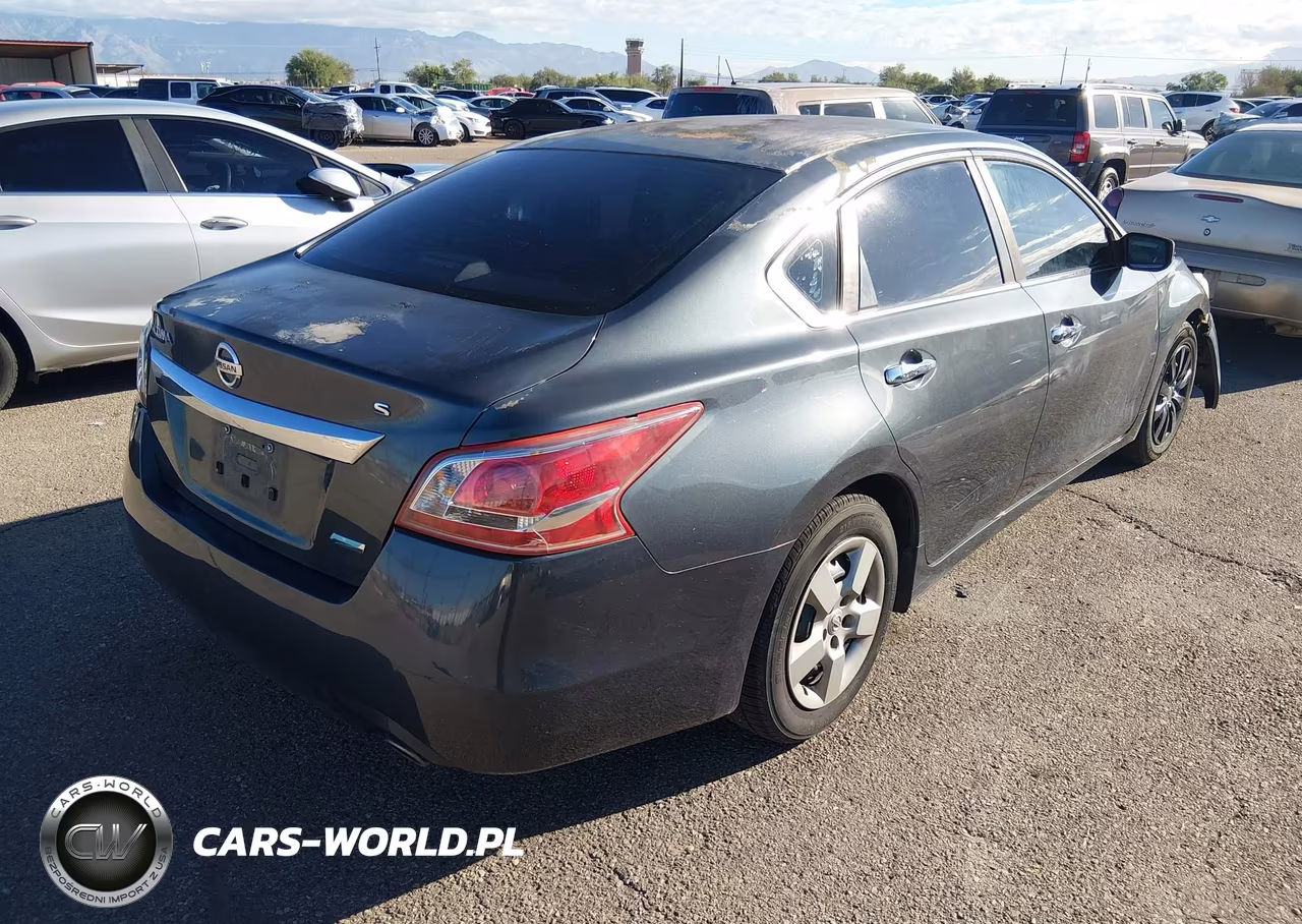 2013 Nissan Altima 2.5 S VIN:1N4AL3AP4DC223483 - 4
