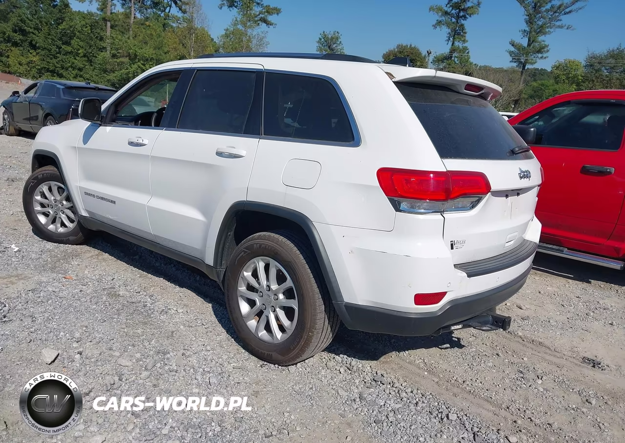 2016 Jeep Grand Cherokee Laredo VIN:1C4RJEAG5GC382502 - 3