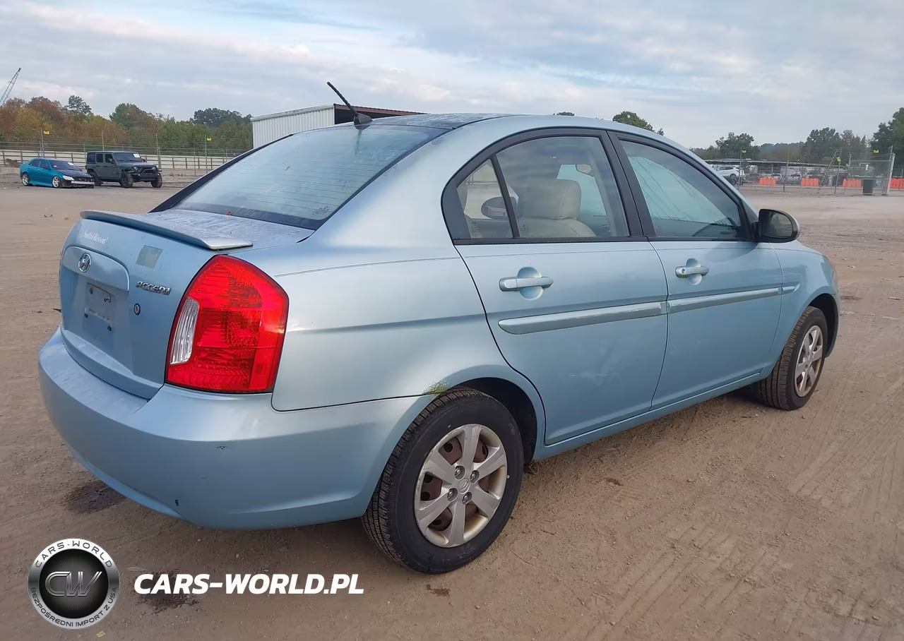 2009 Hyundai Accent Gls VIN:KMHCN46C69U322845 - 4