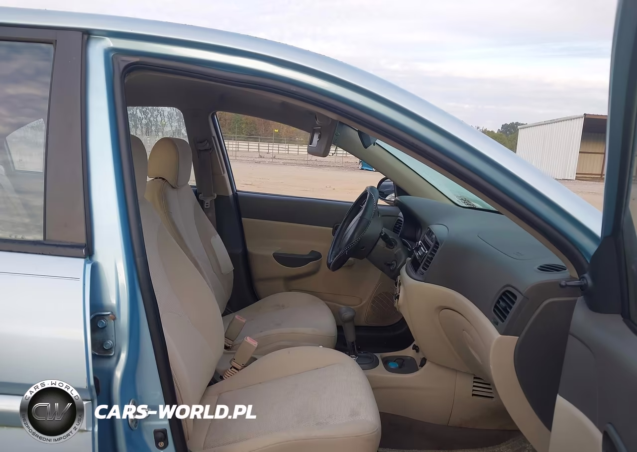 2009 Hyundai Accent Gls VIN:KMHCN46C69U322845 - 5