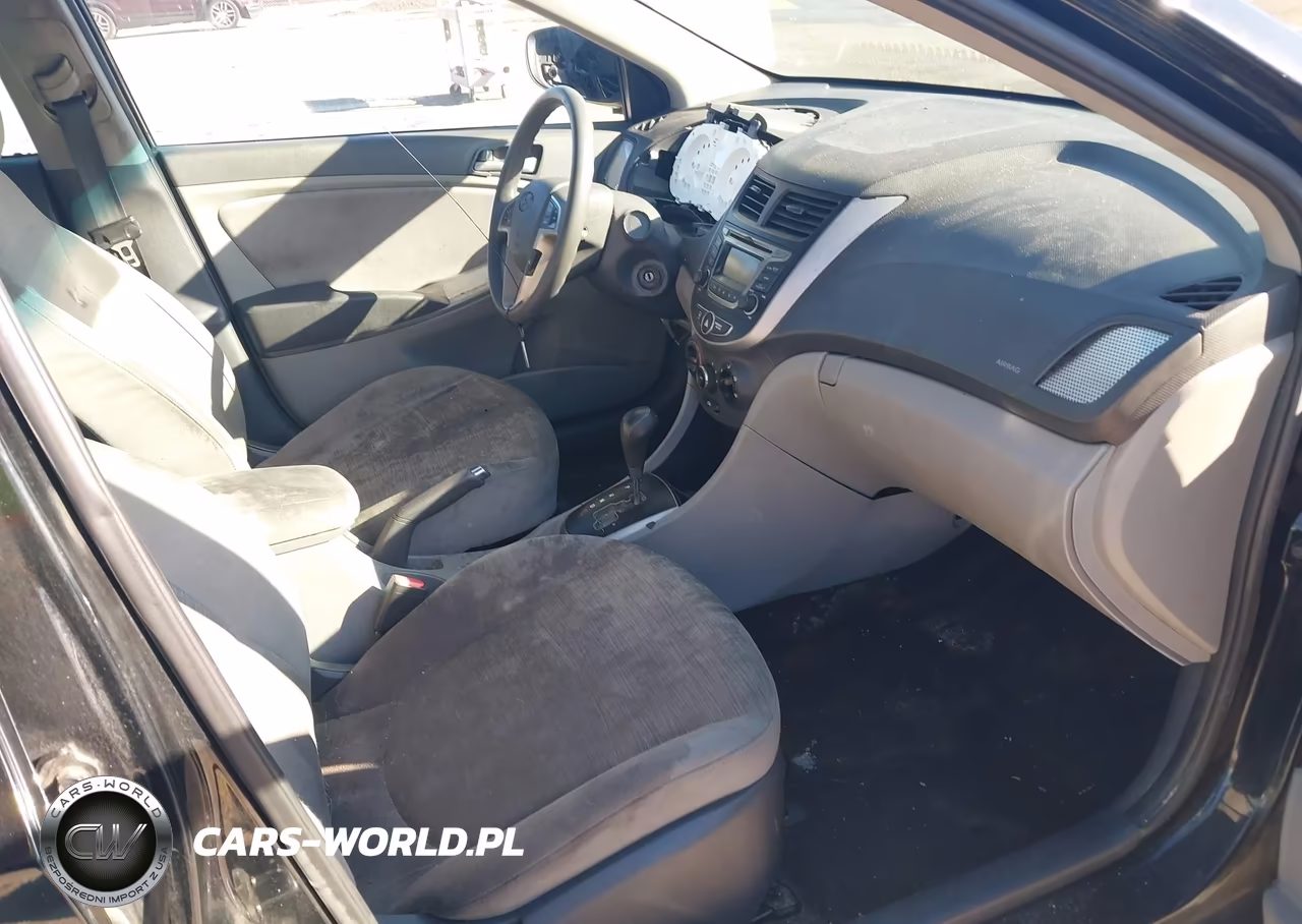 2017 Hyundai Accent Value Edition VIN:KMHCT4AE0HU356048 - 5
