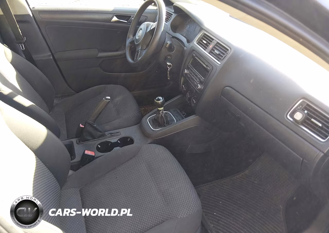 2012 Volkswagen Jetta S VIN:3VW1K7AJXCM337952 - 5