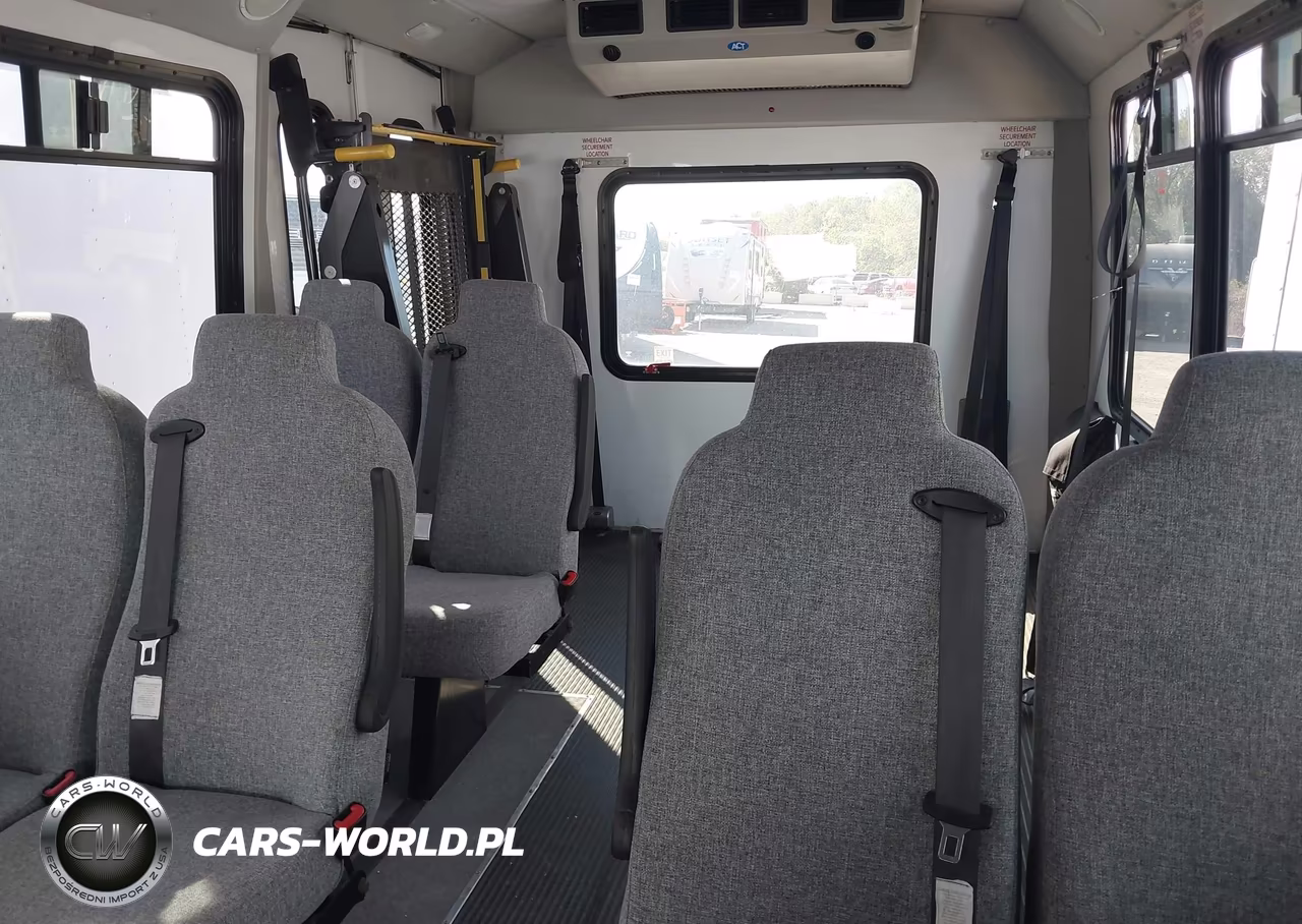 2016 Chevrolet Express Cutaway 3500 Diesel VIN:1GB3GRBL3G1230662 - 6