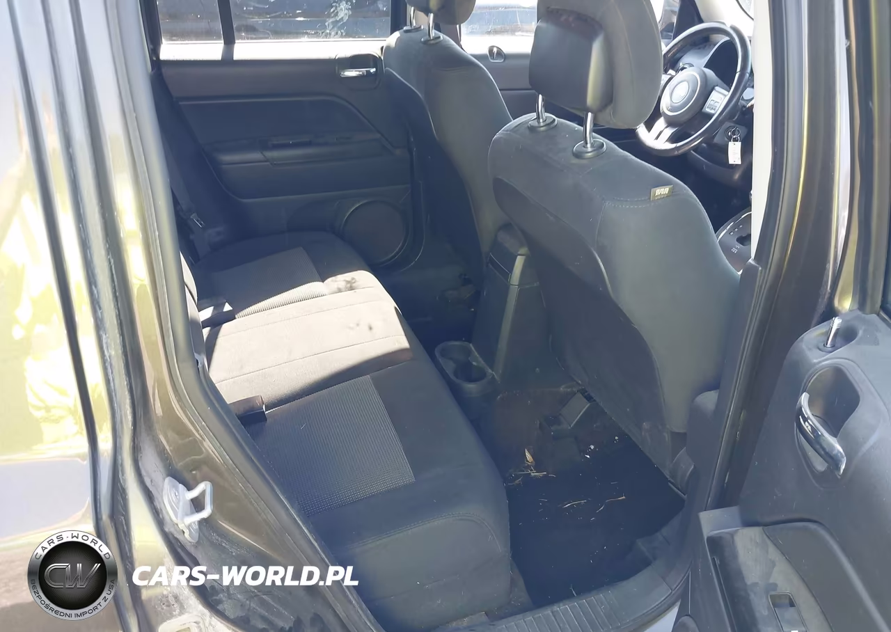 2015 Jeep Patriot Latitude VIN:1C4NJRFB2FD214862 - 8