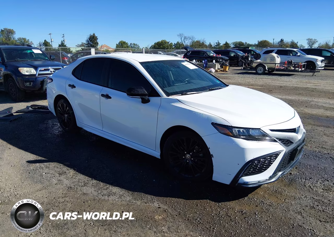 2022 Toyota Camry Nightshade Edition Hybrid