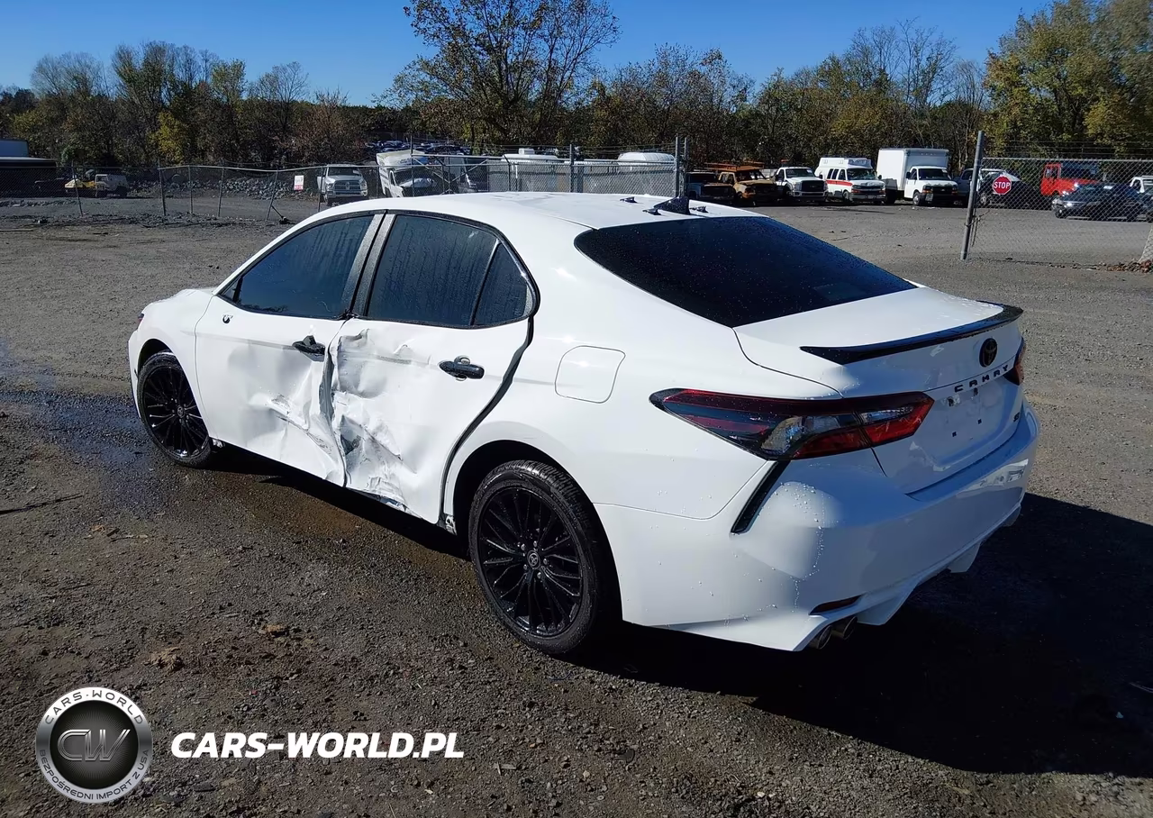 2022 Toyota Camry Nightshade Edition Hybrid VIN:4T1T31AK0NU033523 - 3