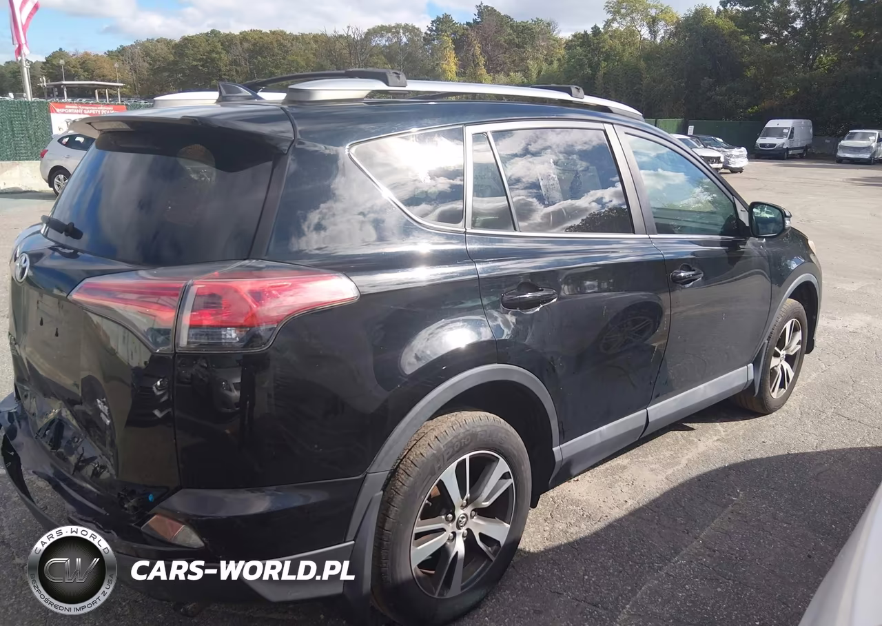 2018 Toyota Rav4 Xle VIN:2T3RFREV9JW834196 - 13