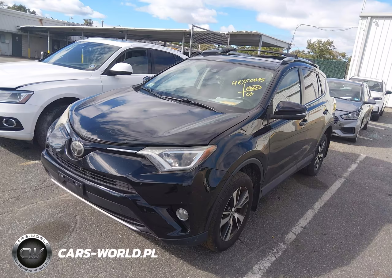 2018 Toyota Rav4 Xle VIN:2T3RFREV9JW834196 - 2