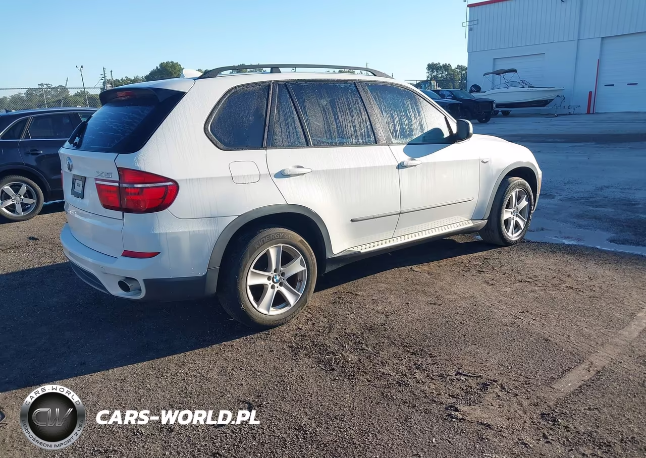 2013 BMW X5 xDrive35I-xDrive35I Premium-xDrive35I Sport Activity VIN:5UXZV4C56D0E00014 - 4