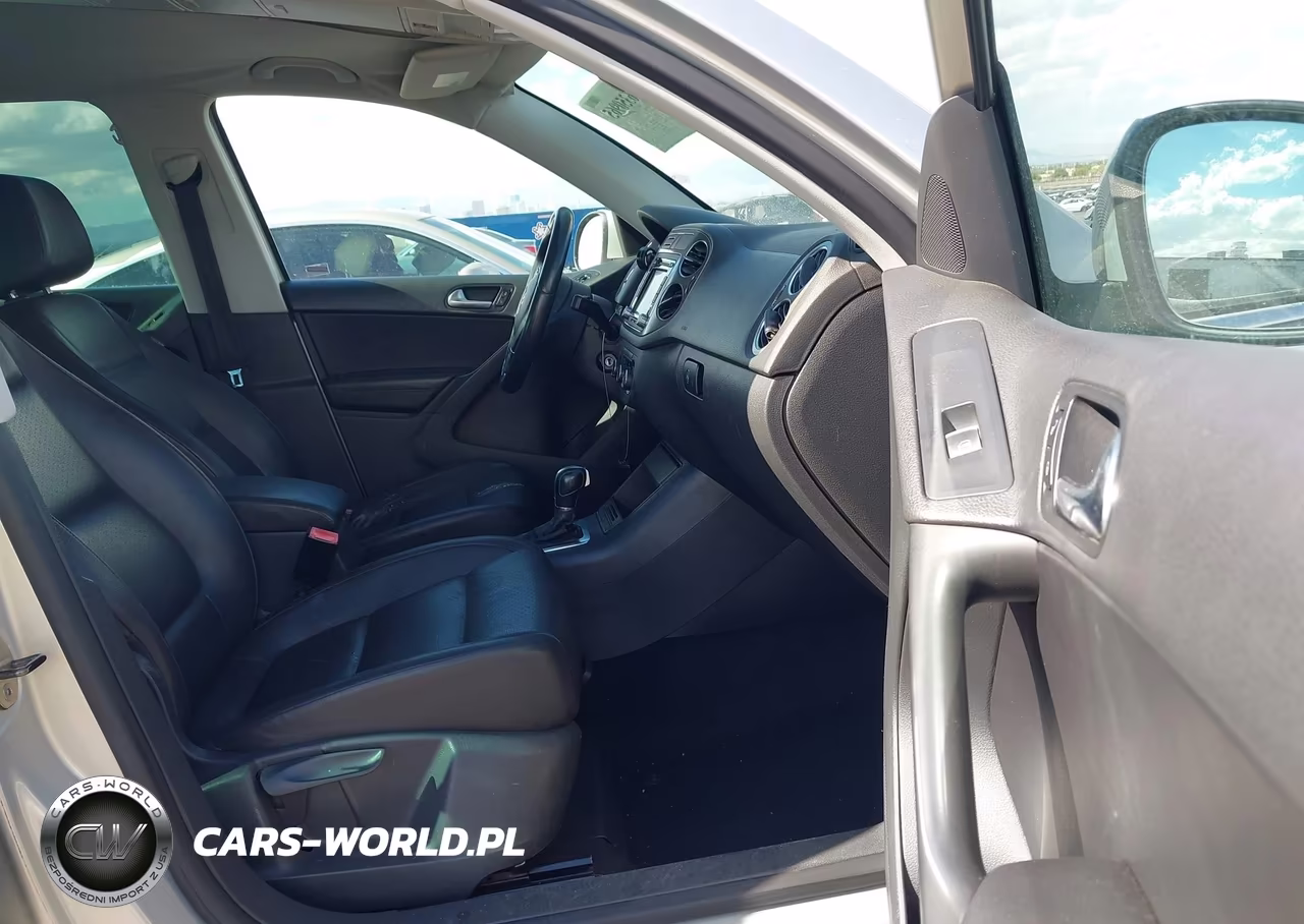 2011 Volkswagen Tiguan Se VIN:WVGAV7AXXBW547301 - 5