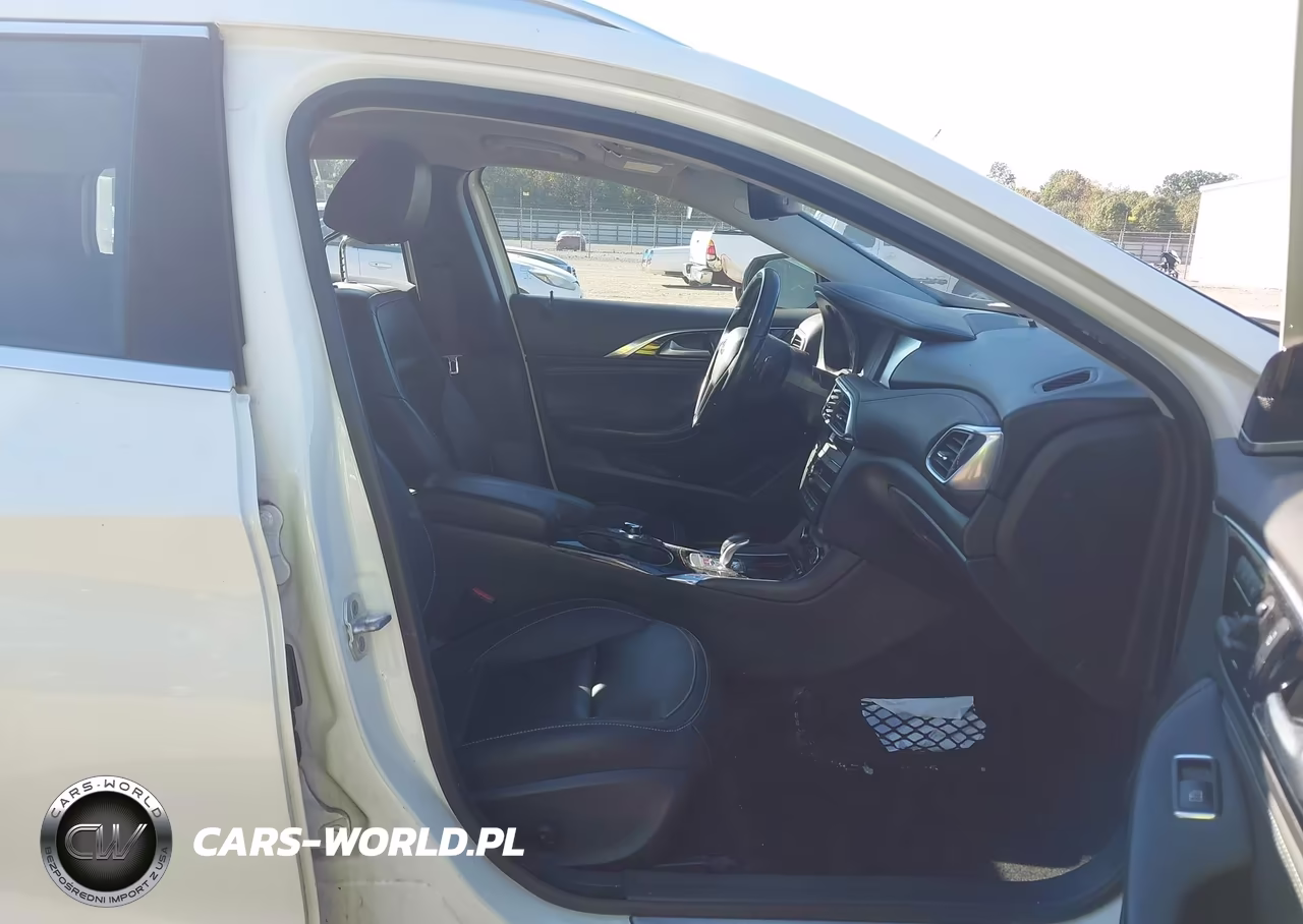 2018 Infiniti Qx30 Premium VIN:SJKCH5CRXJA058297 - 5