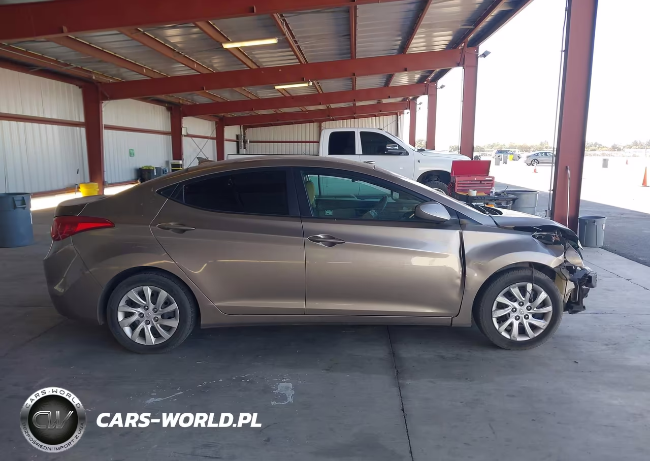 2011 Hyundai Elantra Gls VIN:5NPDH4AE5BH059580 - 16