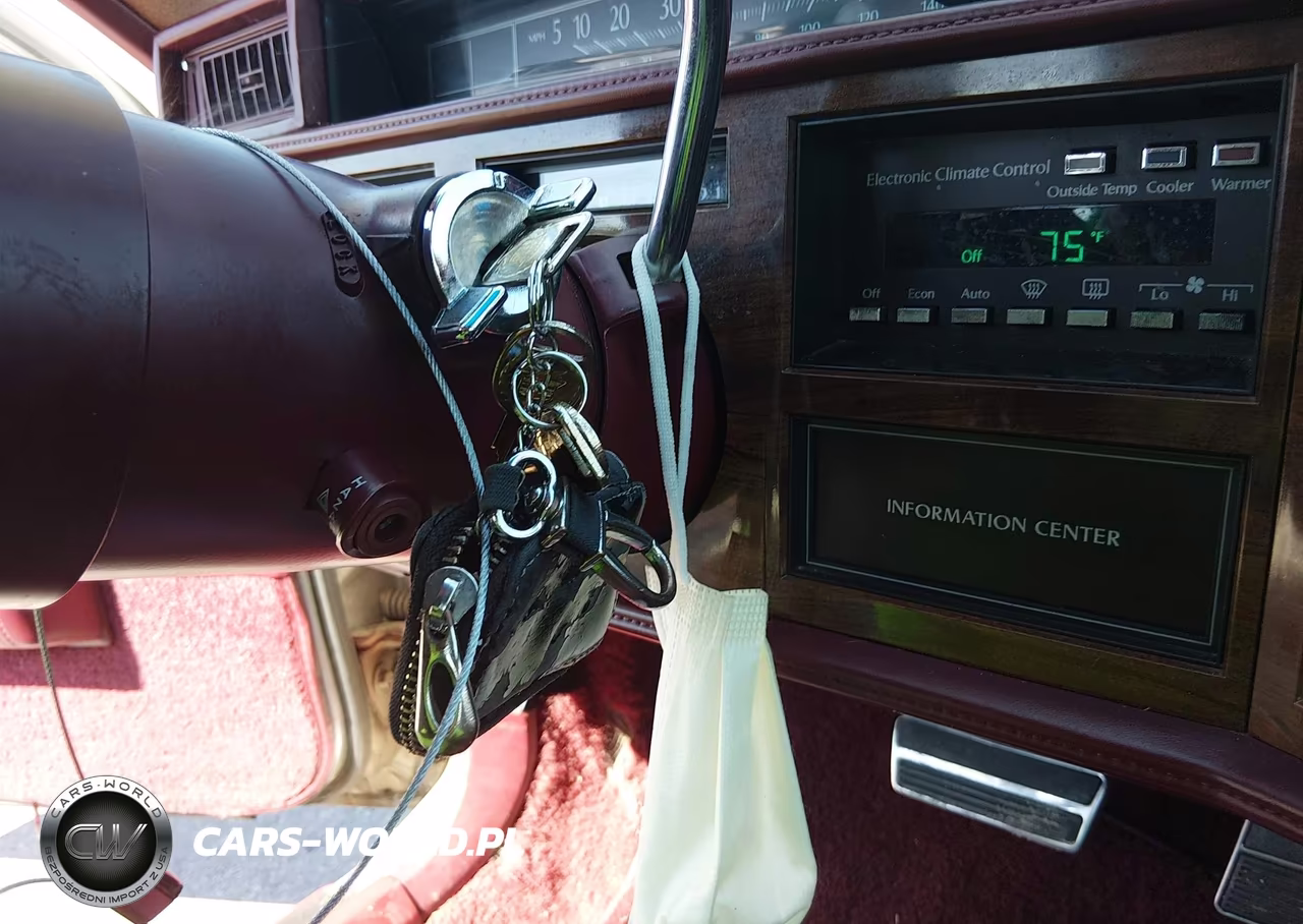 1988 Cadillac Deville VIN:1G6CD5153J4243727 - 11