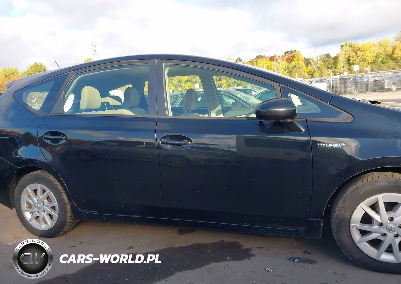 2014 Toyota Prius V Three VIN:JTDZN3EUXE3291733 - 13