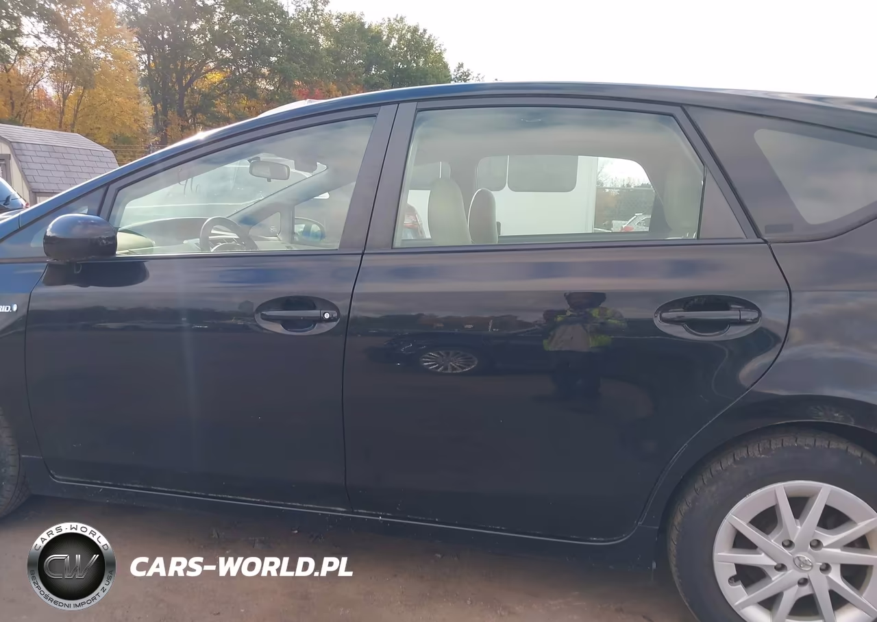 2014 Toyota Prius V Three VIN:JTDZN3EUXE3291733 - 14