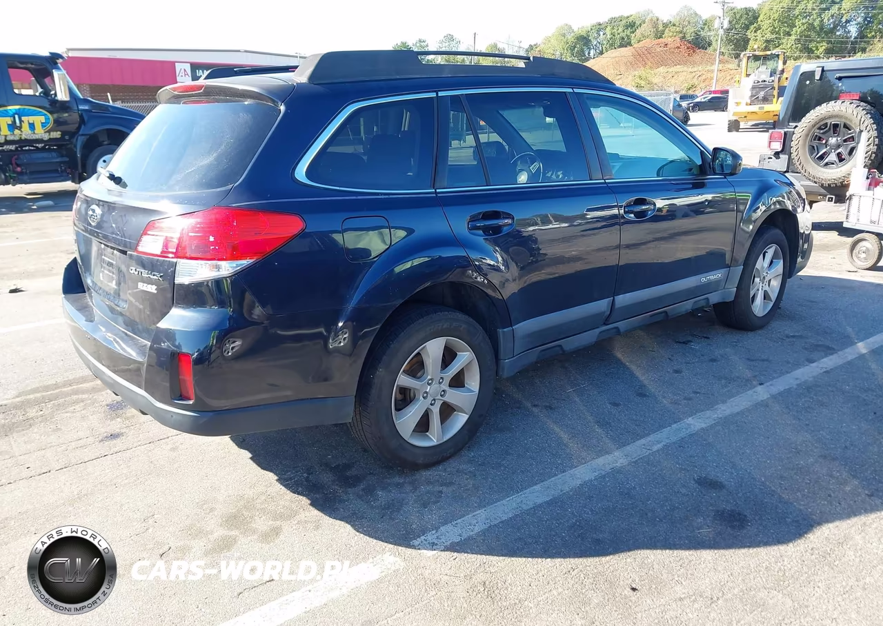 2013 Subaru Outback 2.5I Premium VIN:4S4BRBCCXD3265749 - 4