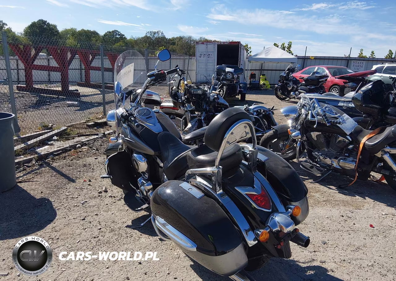 2011 Kawasaki Vn1700 C VIN:JKBVNRC15BA008470 - 3