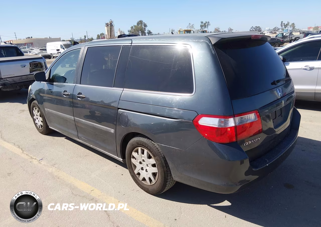 2006 Honda Odyssey Lx VIN:5FNRL38216B011167 - 3