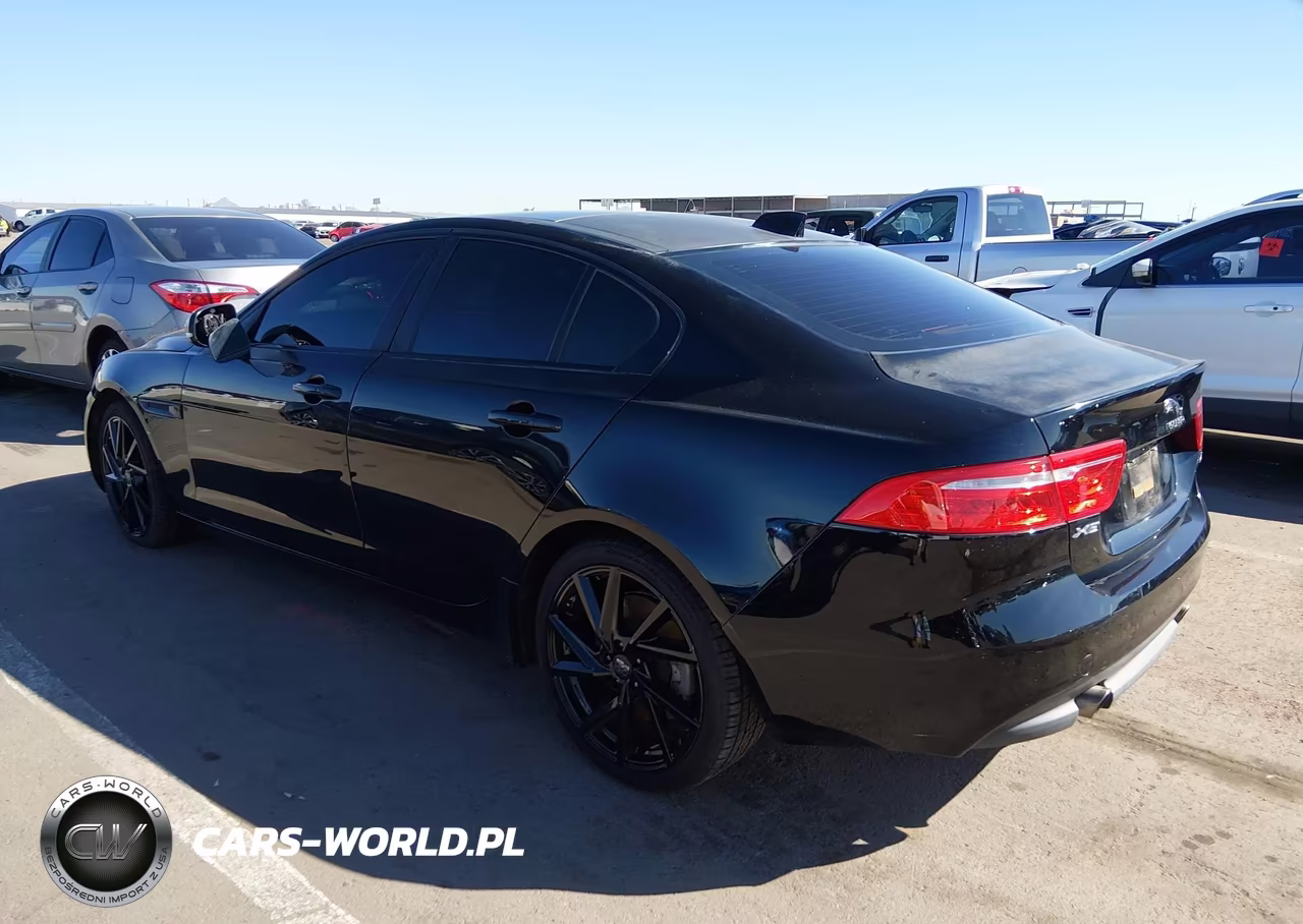 2017 Jaguar Xe 25T Prestige VIN:SAJAE4BG5HA969971 - 3