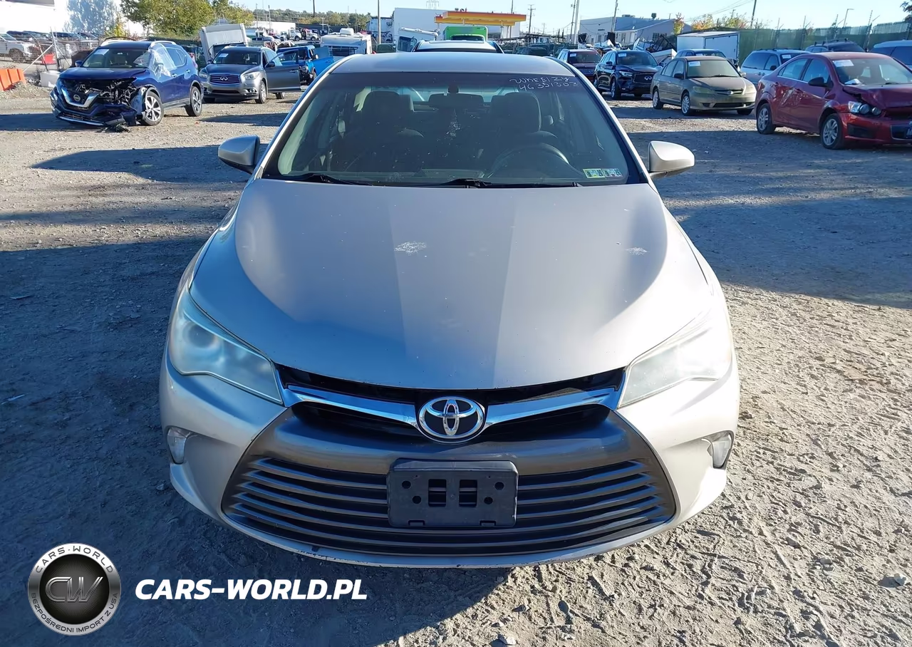 2016 Toyota Camry Le VIN:4T1BF1FK3GU581191 - 12