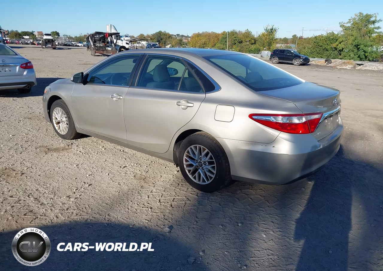 2016 Toyota Camry Le VIN:4T1BF1FK3GU581191 - 3
