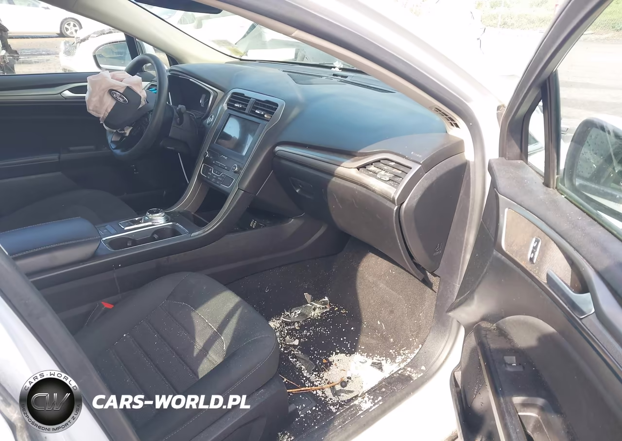 2020 Ford Fusion Hybrid Se VIN:3FA6P0LU6LR101705 - 5