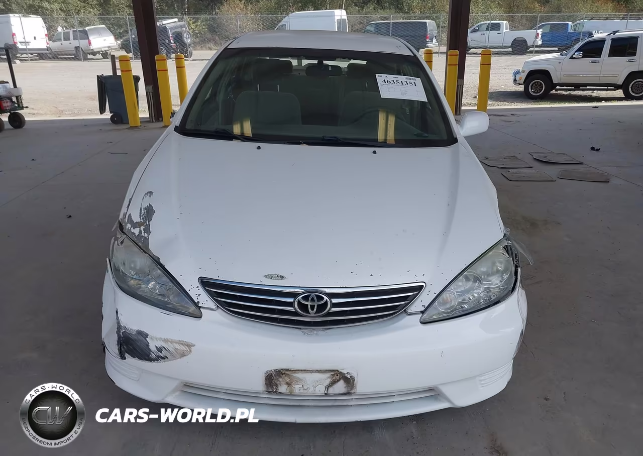 2005 Toyota Camry Le VIN:4T1BE32K95U017854 - 12