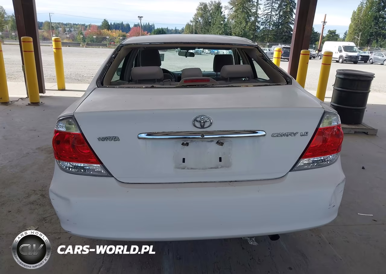 2005 Toyota Camry Le VIN:4T1BE32K95U017854 - 16