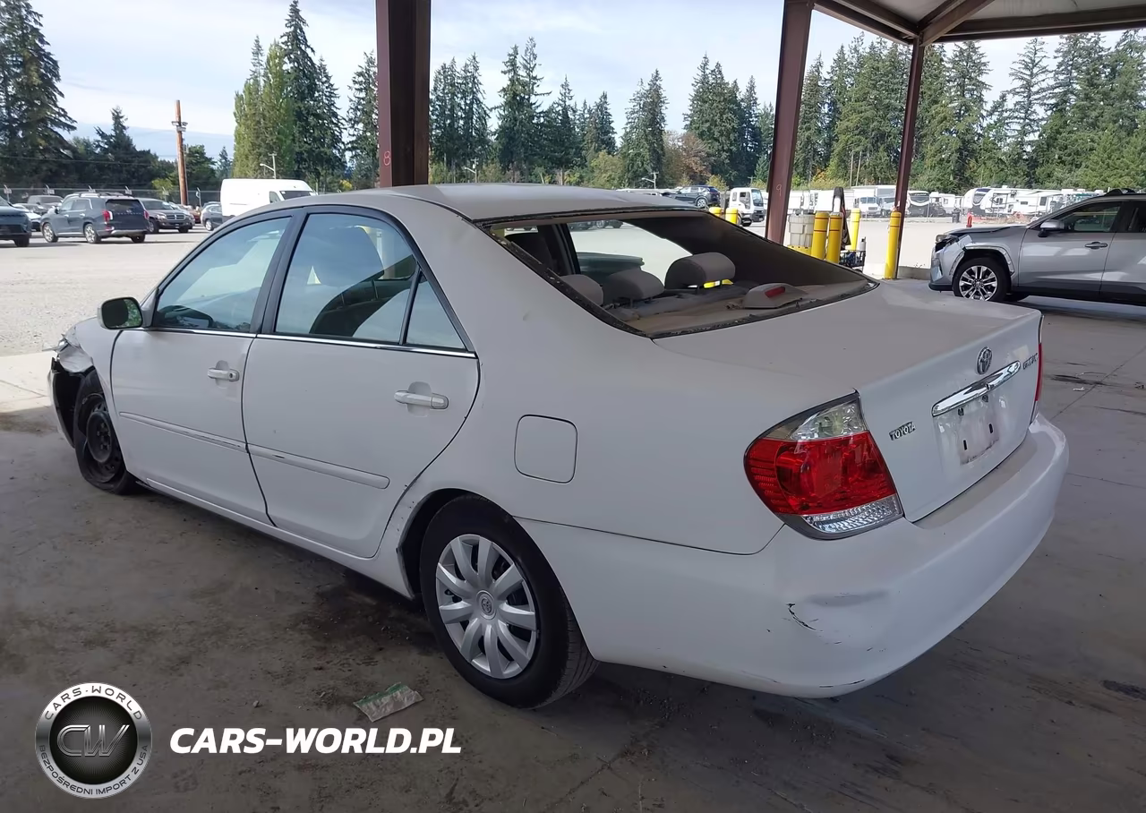 2005 Toyota Camry Le VIN:4T1BE32K95U017854 - 3