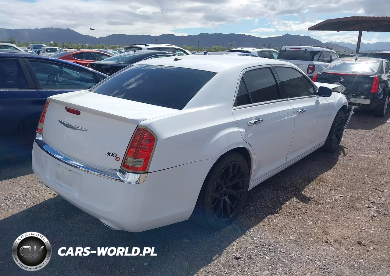 2012 Chrysler 300 Limited VIN:2C3CCACG7CH179256 - 4