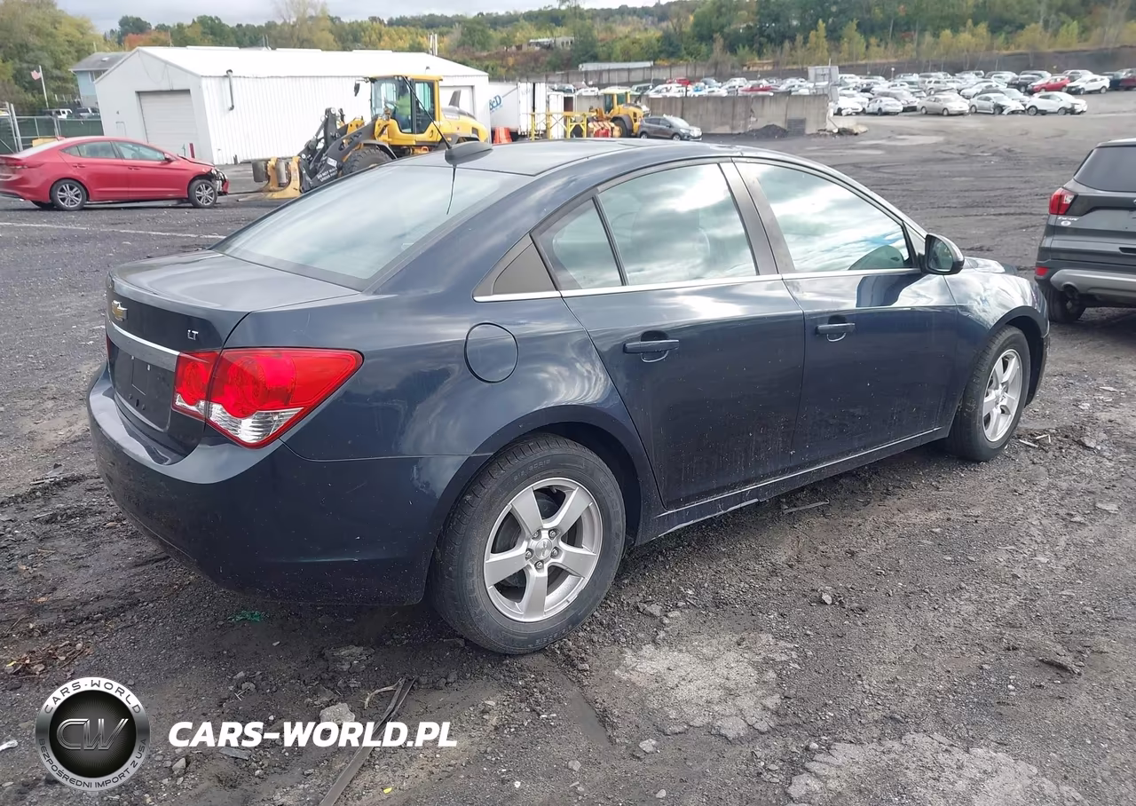 CHEVROLET CRUZE VIN:1G1PC5SB9F7248015 - 4