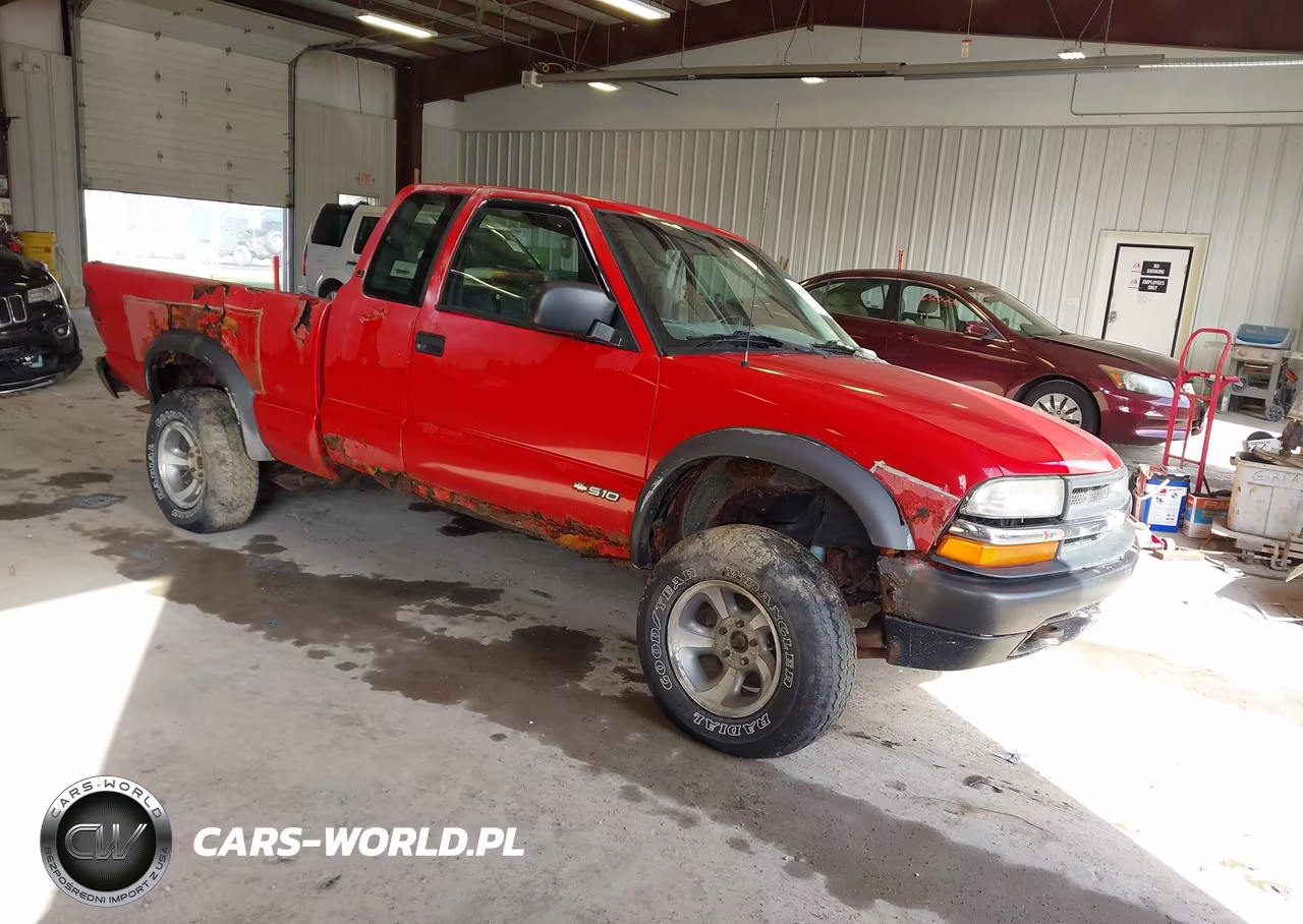 2003 Chevrolet S-10 Ls VIN:1GCCT19X738126050 - 1