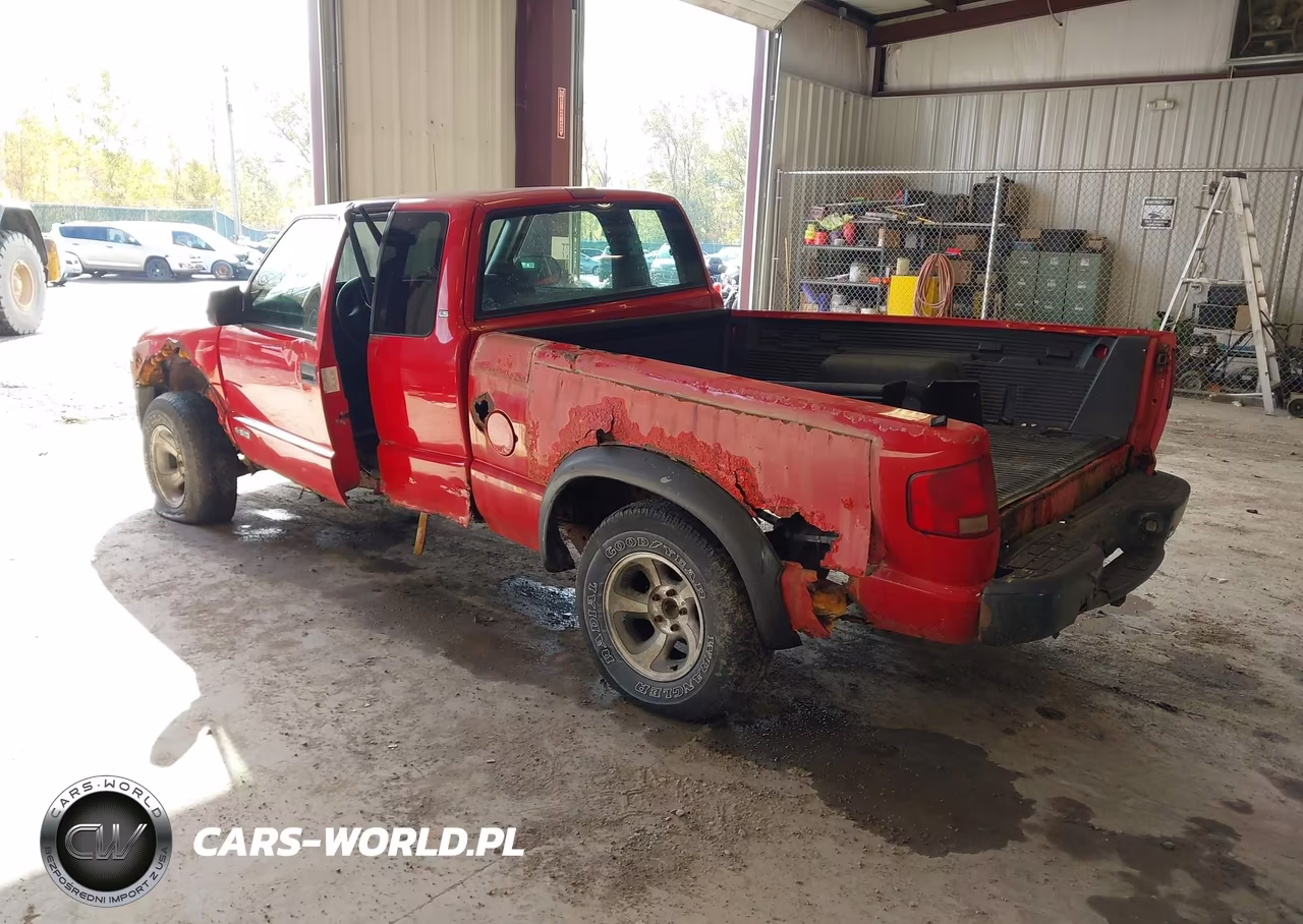 2003 Chevrolet S-10 Ls VIN:1GCCT19X738126050 - 3