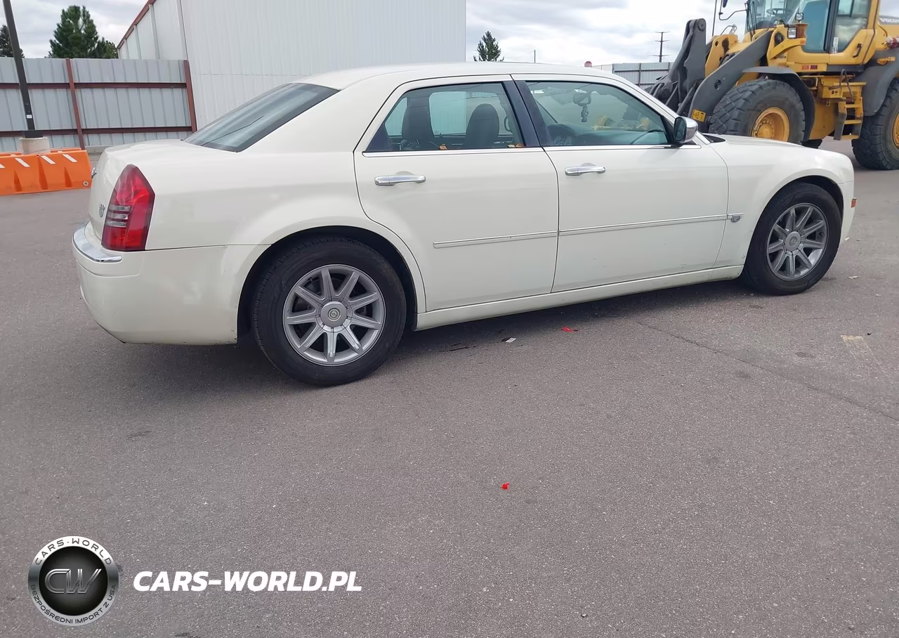 2005 Chrysler 300C VIN:2C3JA63H15H609045 - 3