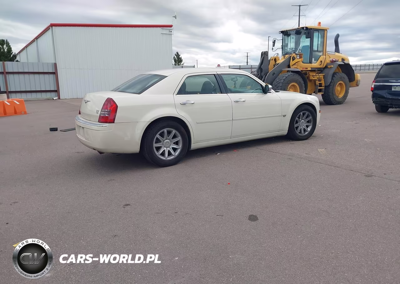 2005 Chrysler 300C VIN:2C3JA63H15H609045 - 4