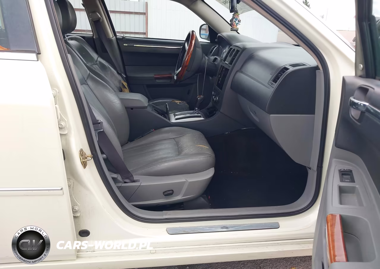 2005 Chrysler 300C VIN:2C3JA63H15H609045 - 5