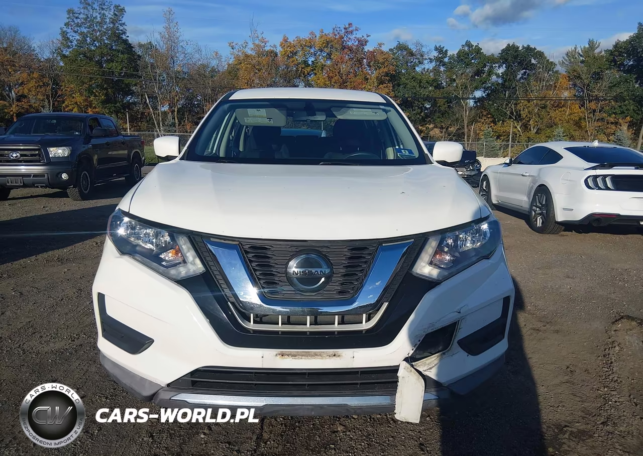 2018 Nissan Rogue S VIN:KNMAT2MV0JP521175 - 12